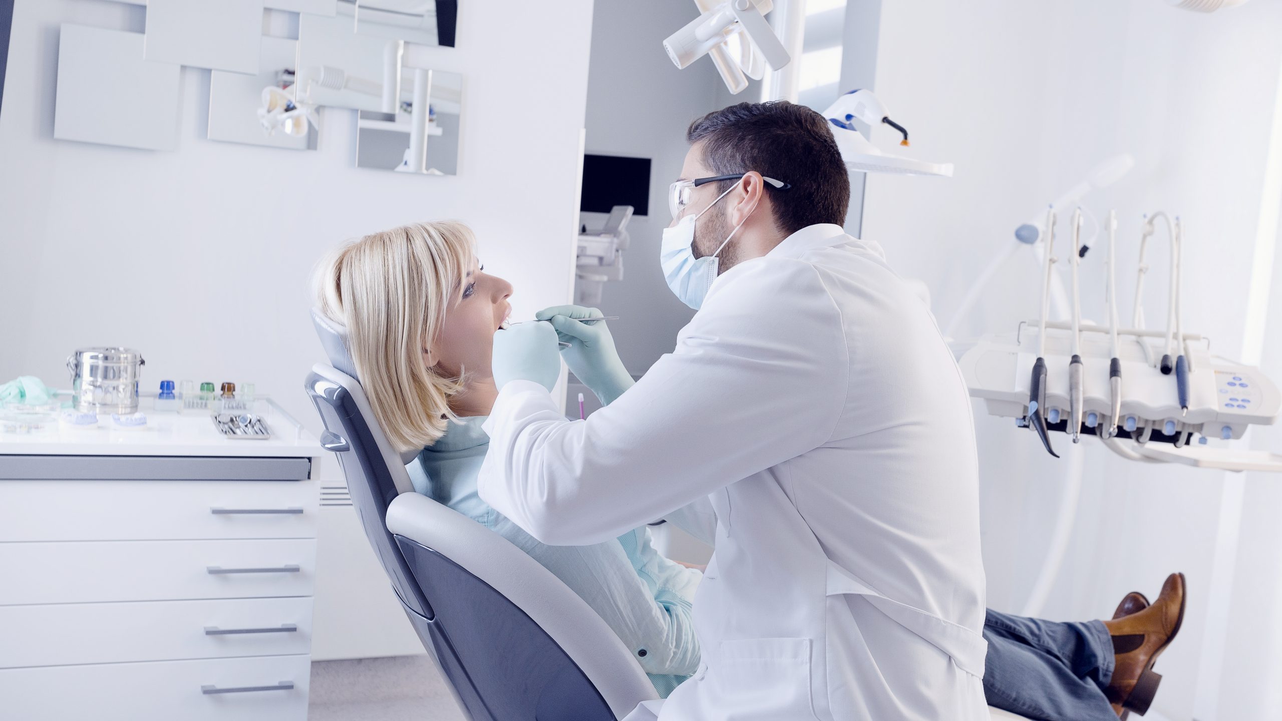 Dentist in Huntington Beach, CA